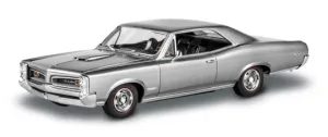 Автомобил Понтиак 1966 GTO - сглобяем модел