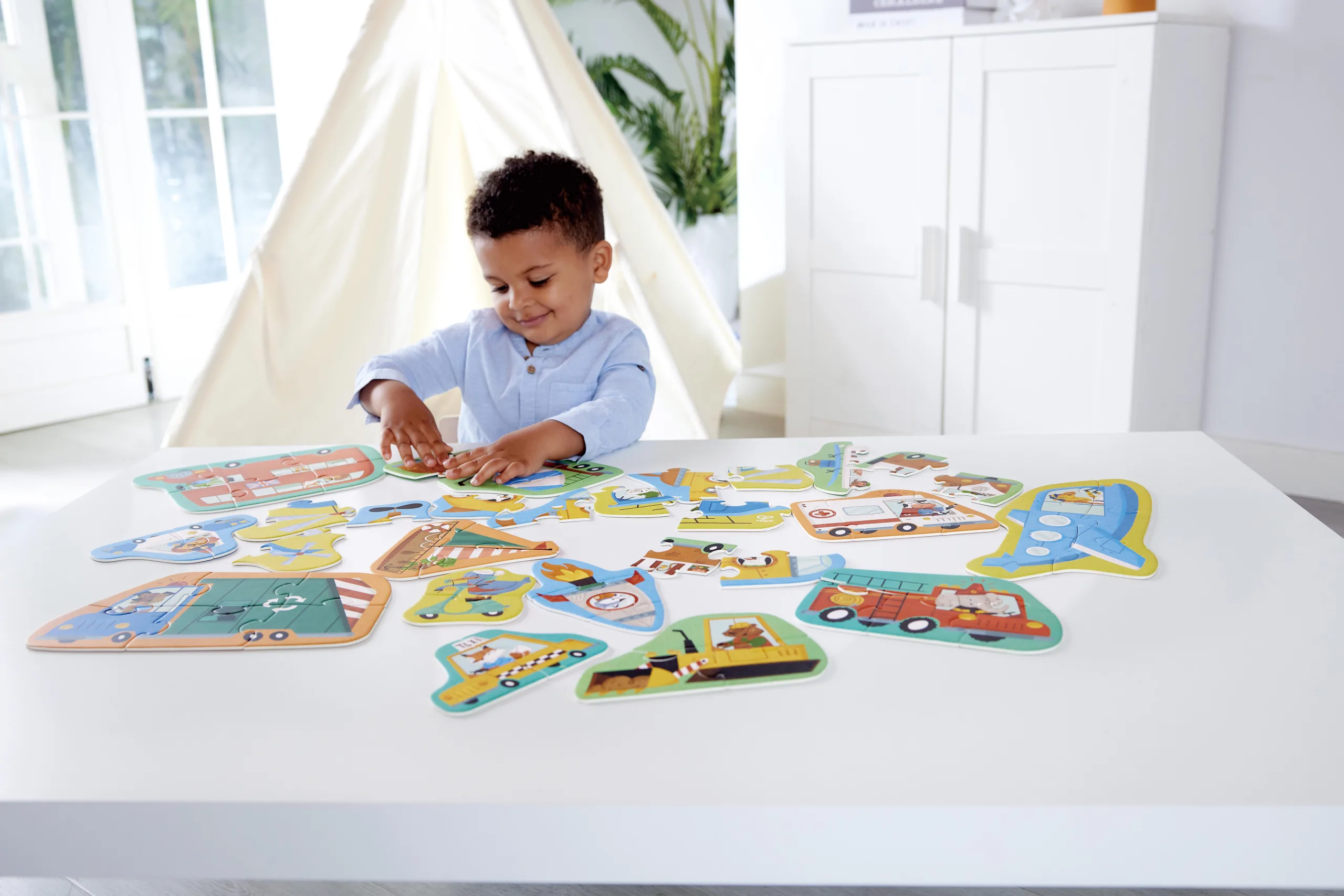 Образователен пъзел превозни средства, Hape, 60 части - Image 3