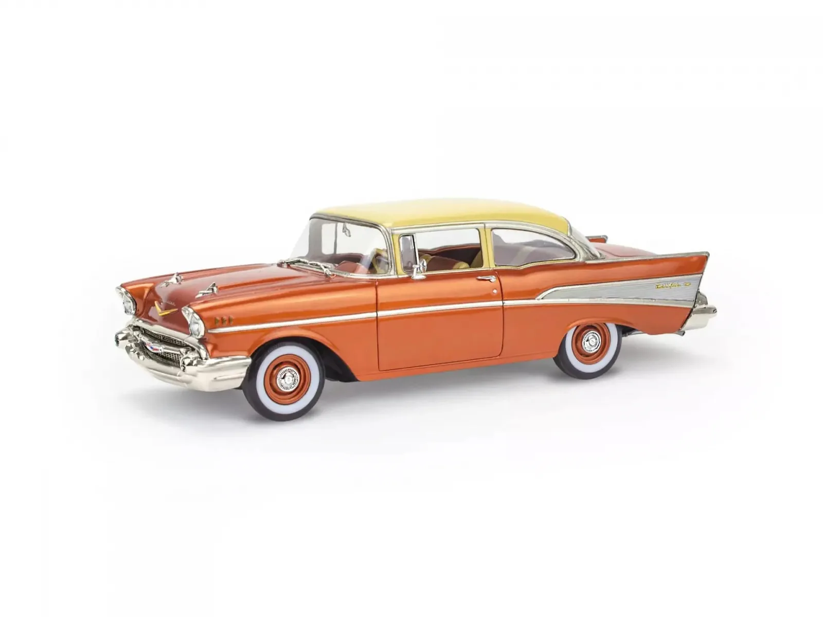 Сглобяем модел, Revell, Chevrolet Bel Air 1957, 186 части - Image 5