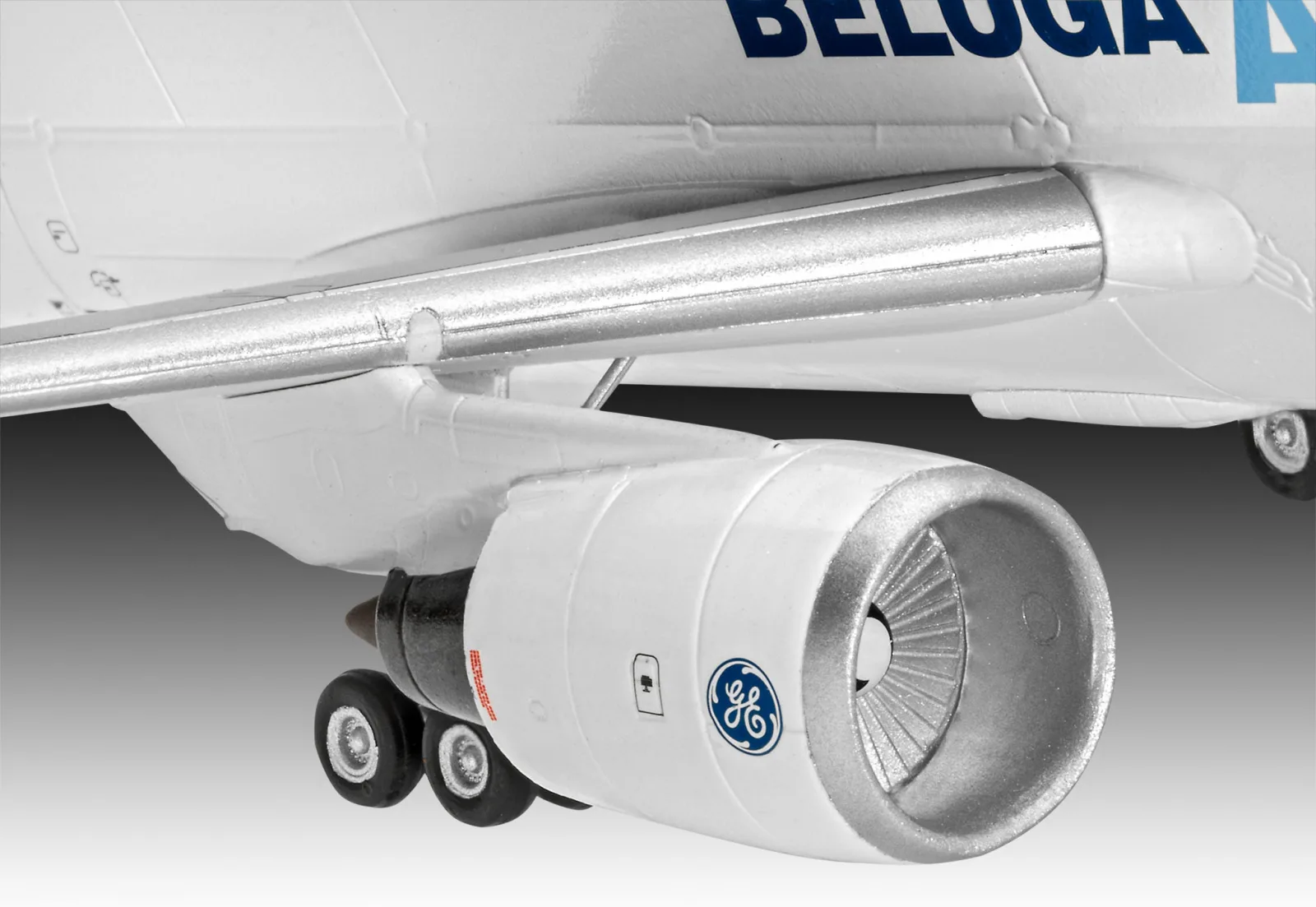 Сглобяем модел, Revell, Airbus A300-600ST Beluga, 78 части - Image 6