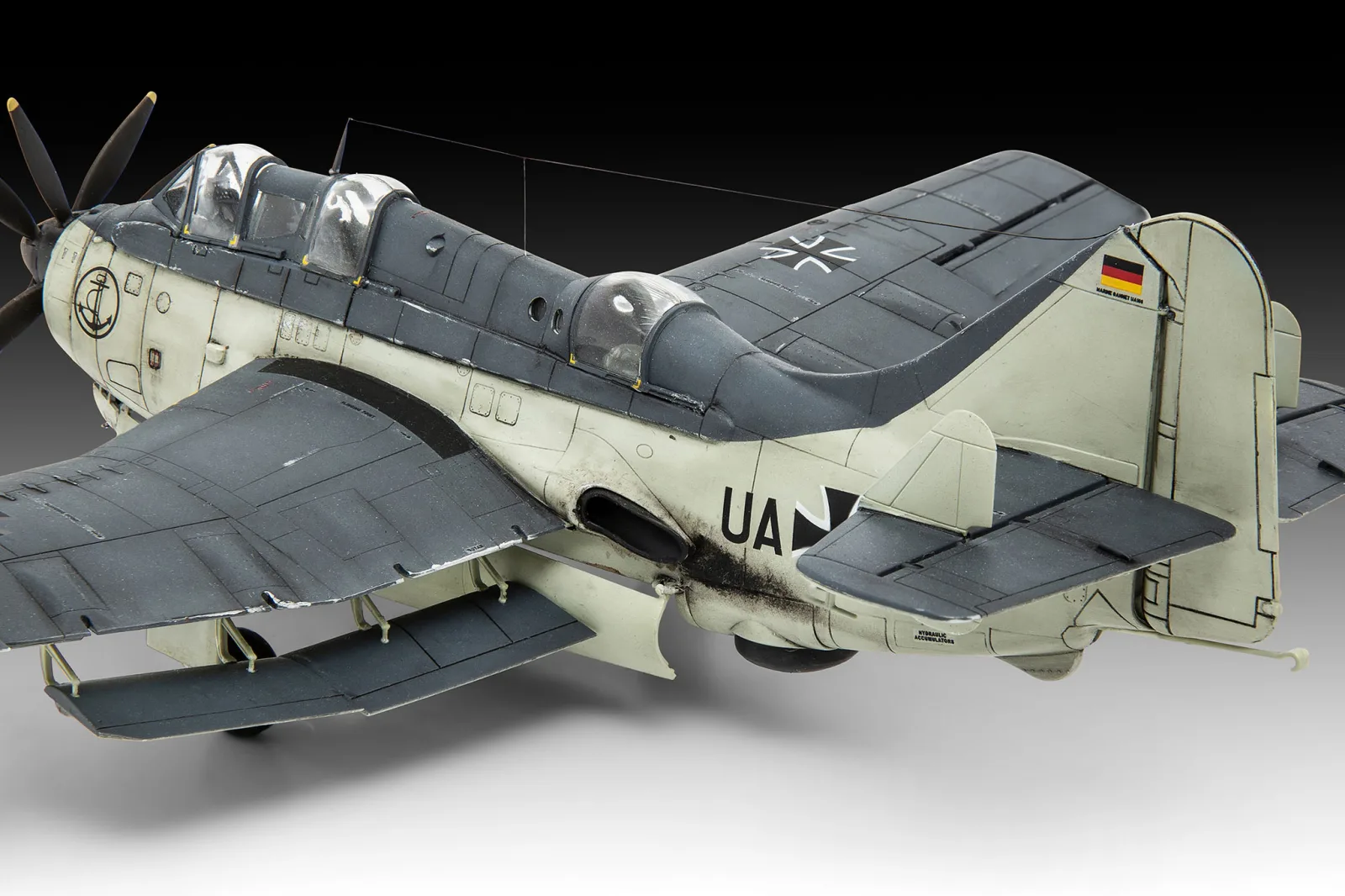 Сглобяем модел, Revell, Британски изтребител Fairey Gannet AS.1/AS.4, 120 части - Image 6