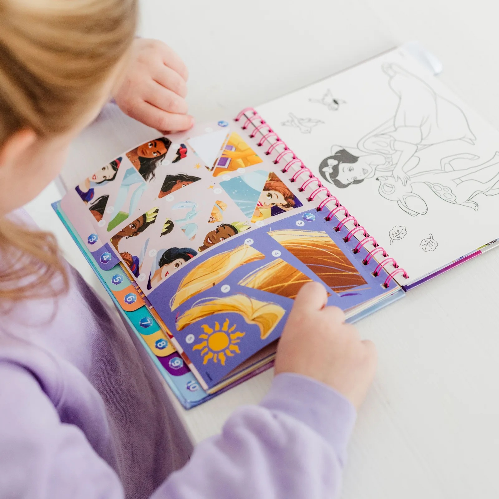 Творчески комплект, Totum, Disney Princess, Книжка за оцветяване и стикери 2 в 1 - Image 5