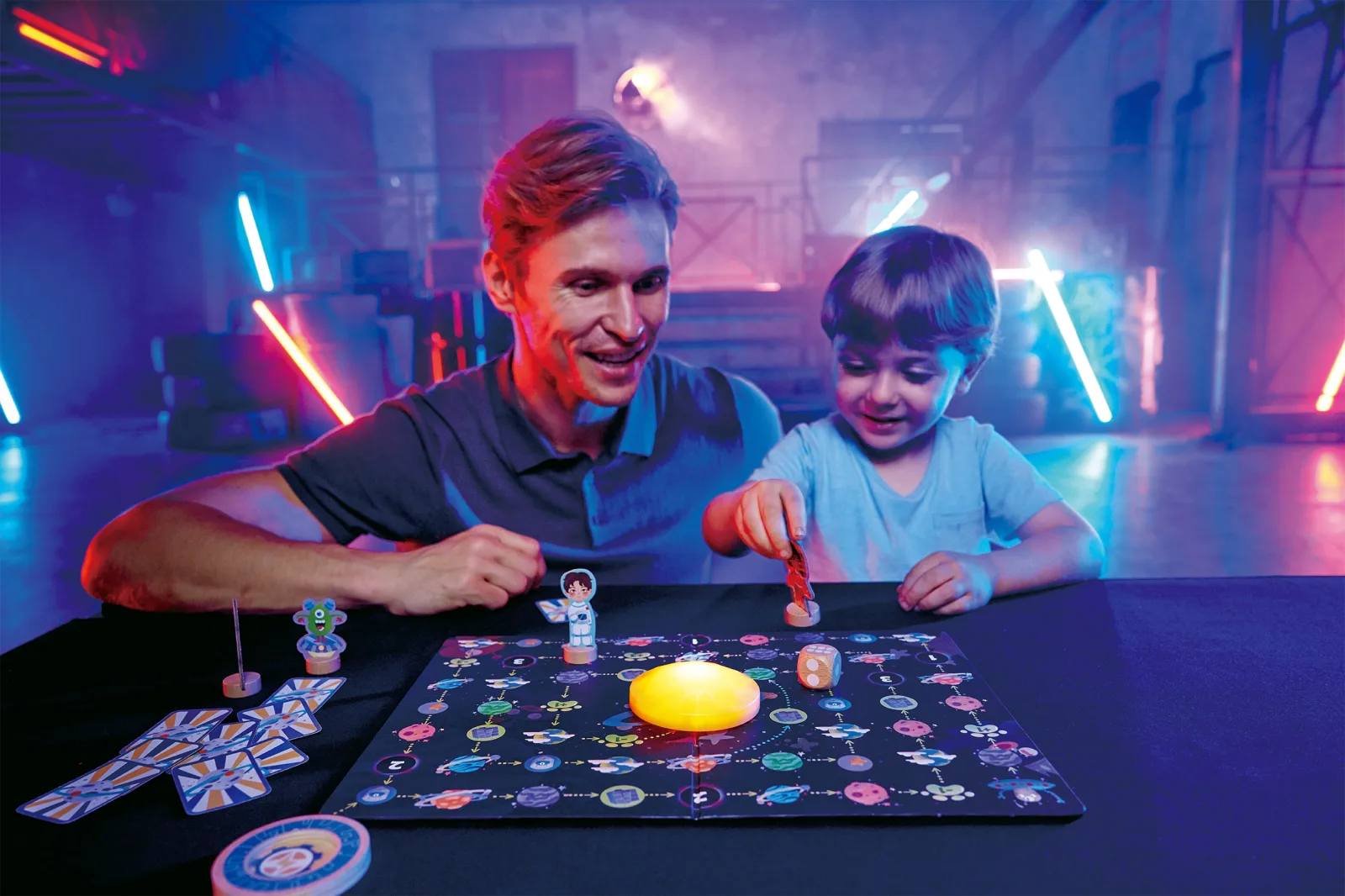 Настолна игра, Hape, Междугалактическа надпревара за звездна сила, 22 части - Image 2