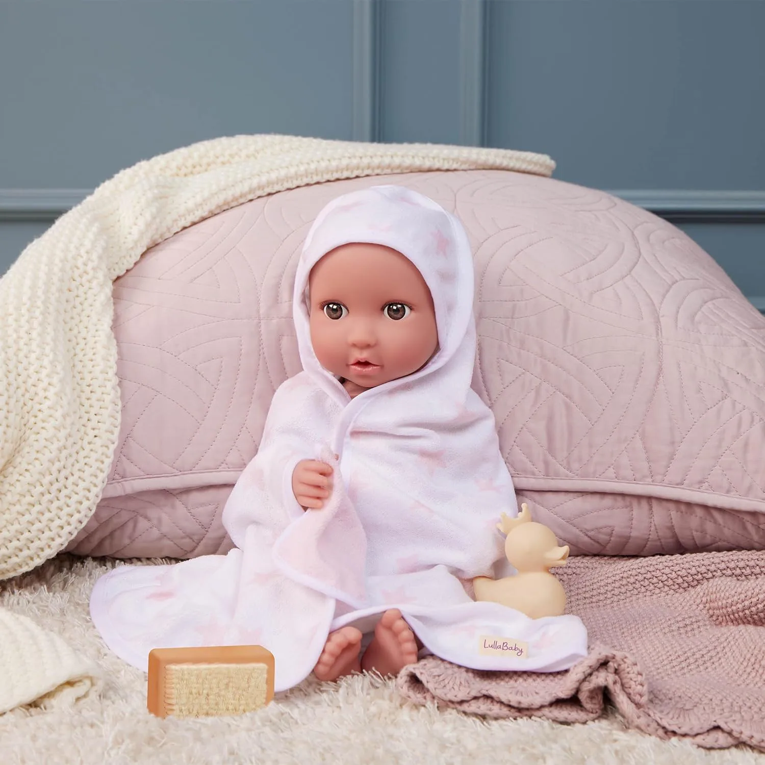 Комплект аксесоари за кукла, Battat, Lulla Baby, Халат за баня, 4 части, Розов - Image 6