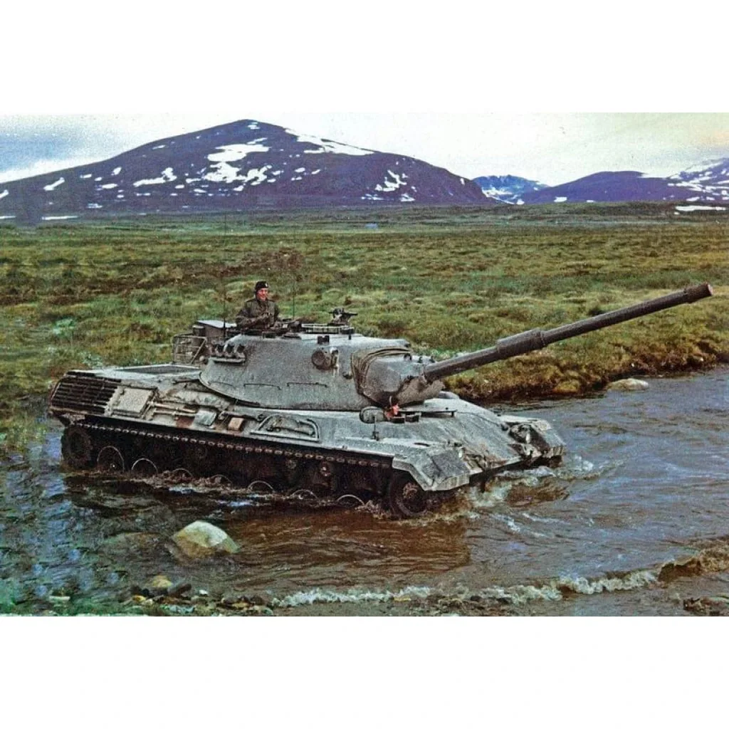 Сглобяем модел, Revell, Германски танк, Leopard 1, 260 части - Image 7
