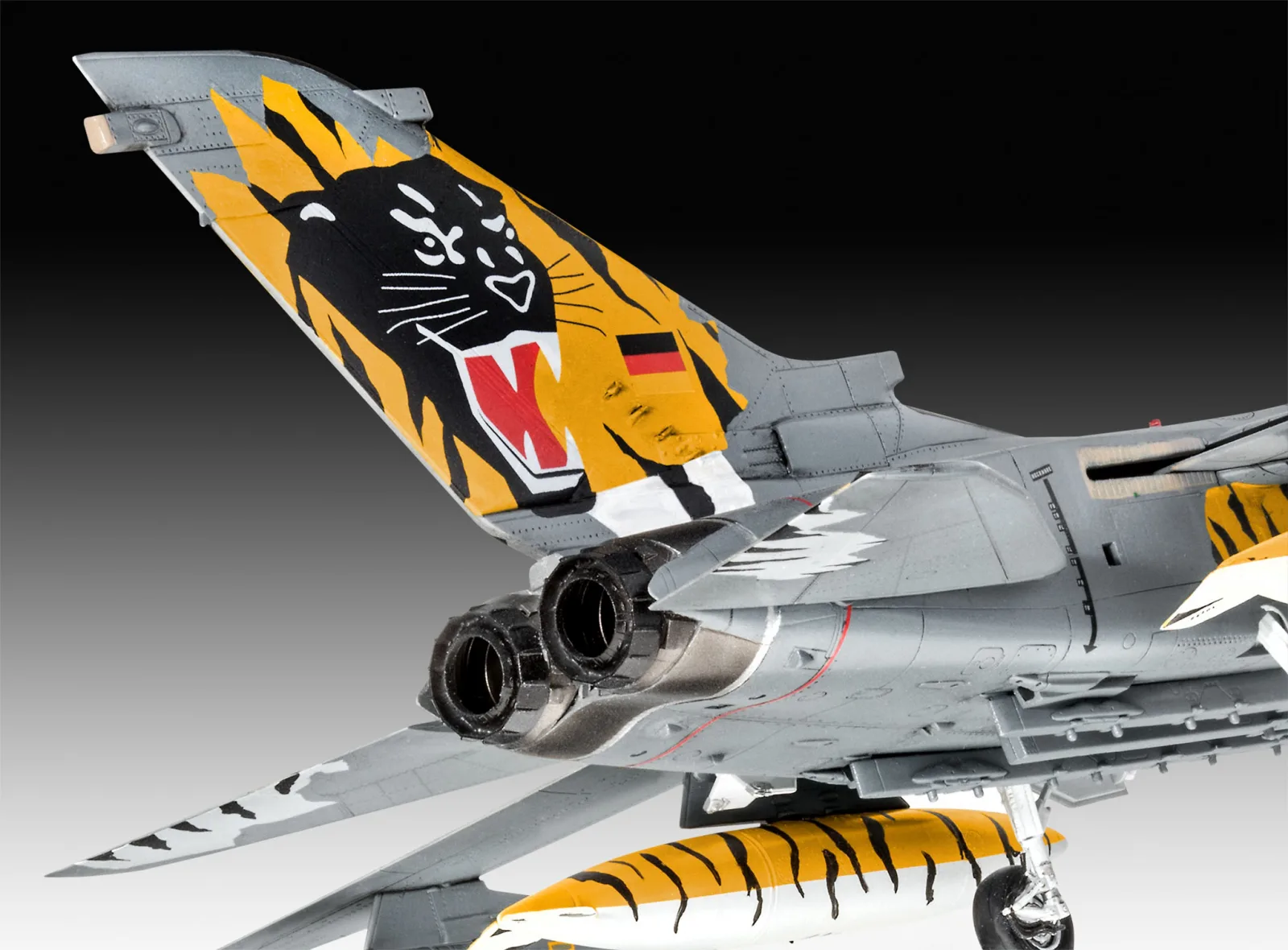 Сглобяем модел, Revell, Германски изтребител Tornado ECR, Tigermeet 2018, 155 части - Image 4
