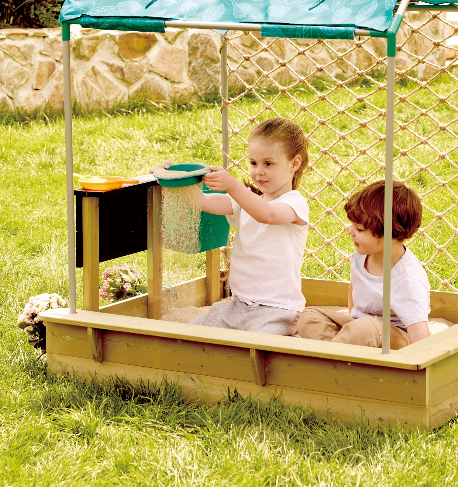 Комплект дървена къщичка пясъчник, Hape, 10 части, 120 x 125 x 92 см - Image 4