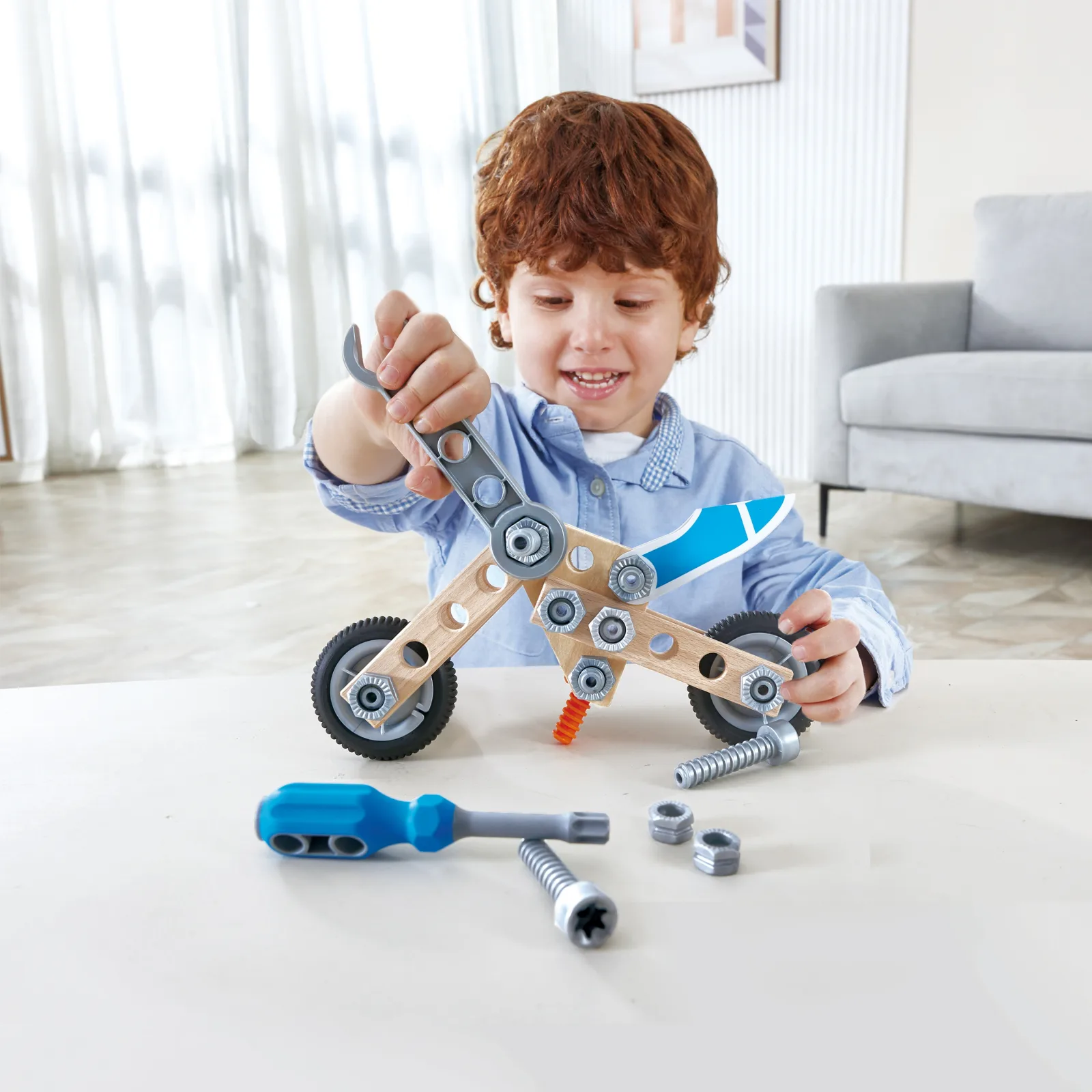 Дървен комплект, Hape, Млад изобретател, Мотоциклет, 34 части - Image 9