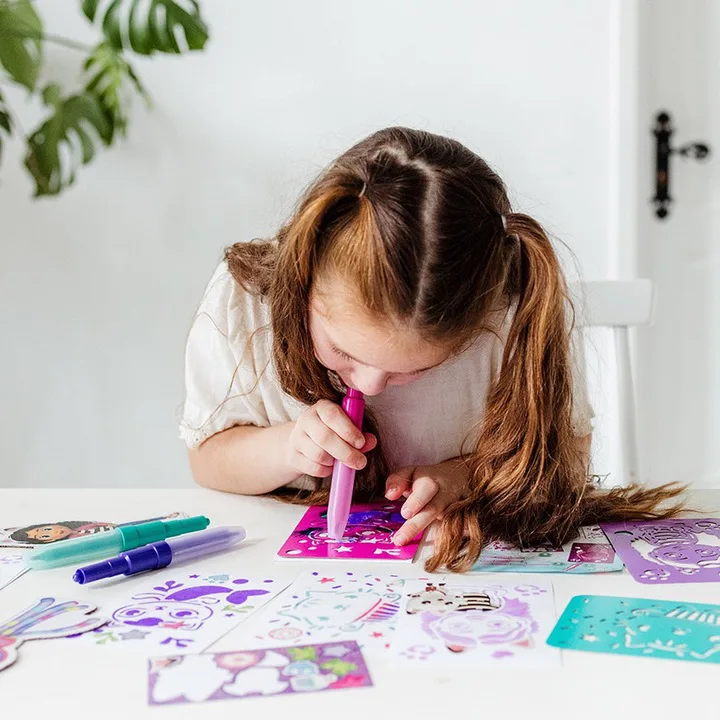 Творчески комплект, Totum, Gabby′s Dollhouse, Направи сам гривни и рисувай 2 в 1 - Image 4