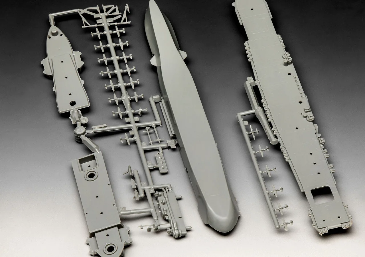 Сглобяем модел, Revell, Американски самолетоносач USS Enterprise CV-6, 38 части - Image 5