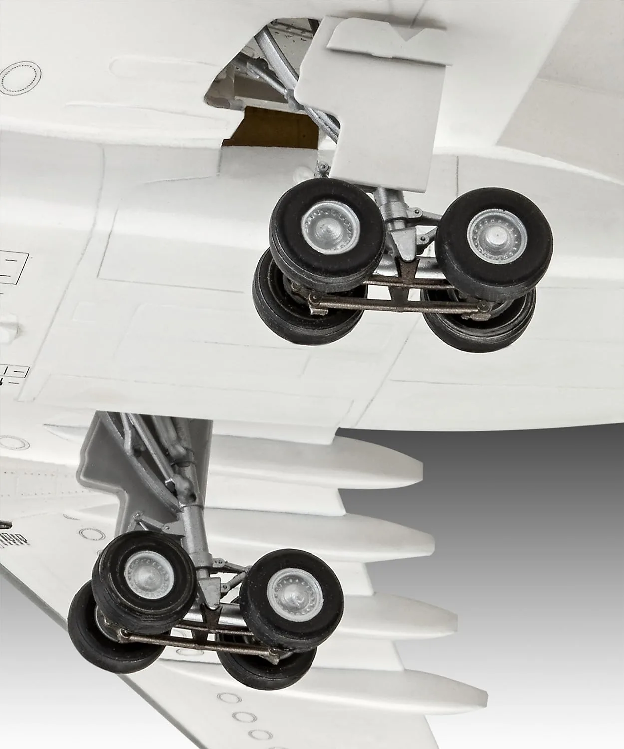 Сглобяем модел, Revell, Airbus A330-300 Lufthansa New Livery, 108 части - Image 5