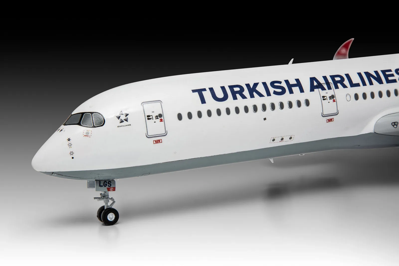 Сглобяем модел, Revell, Самолет Airbus A350-900 Турски авиолинии, 120 части - Image 3