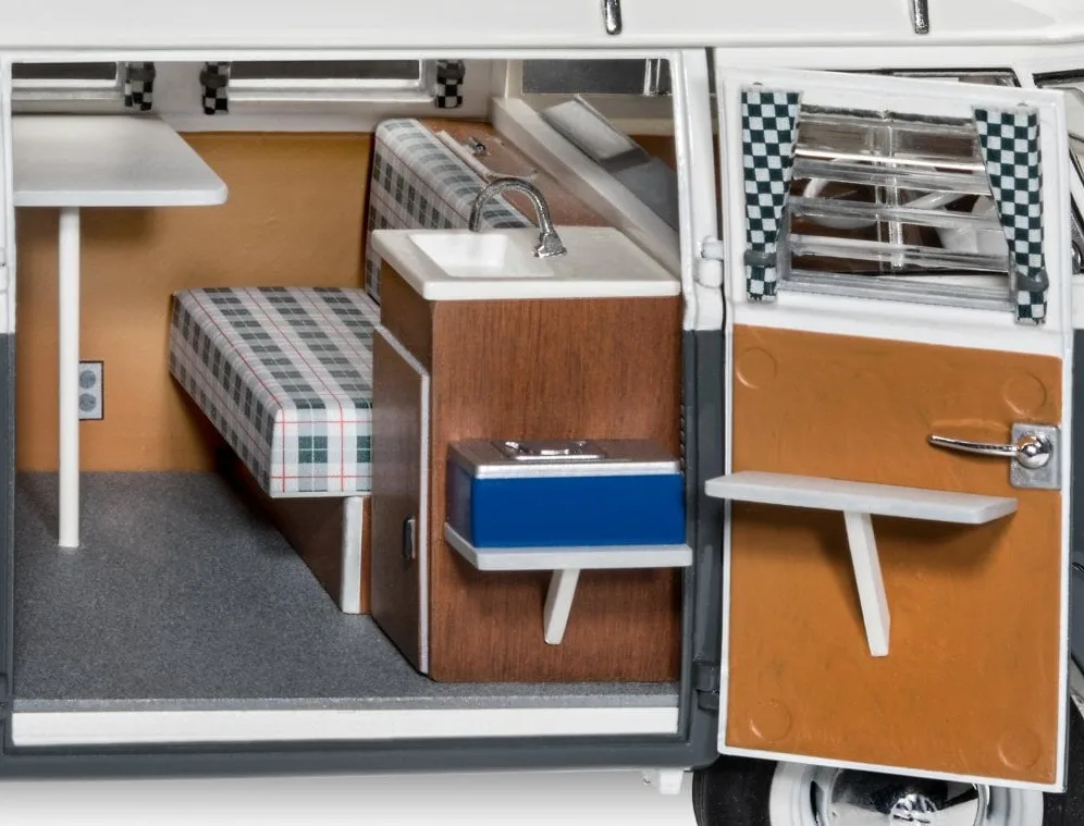 Сглобяем модел, Revell, Кемпер VW T1, 189 части - Image 5