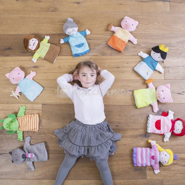 Кукла за куклен театър, Hape, Червената шапчица, 25 х 25 см - Image 2