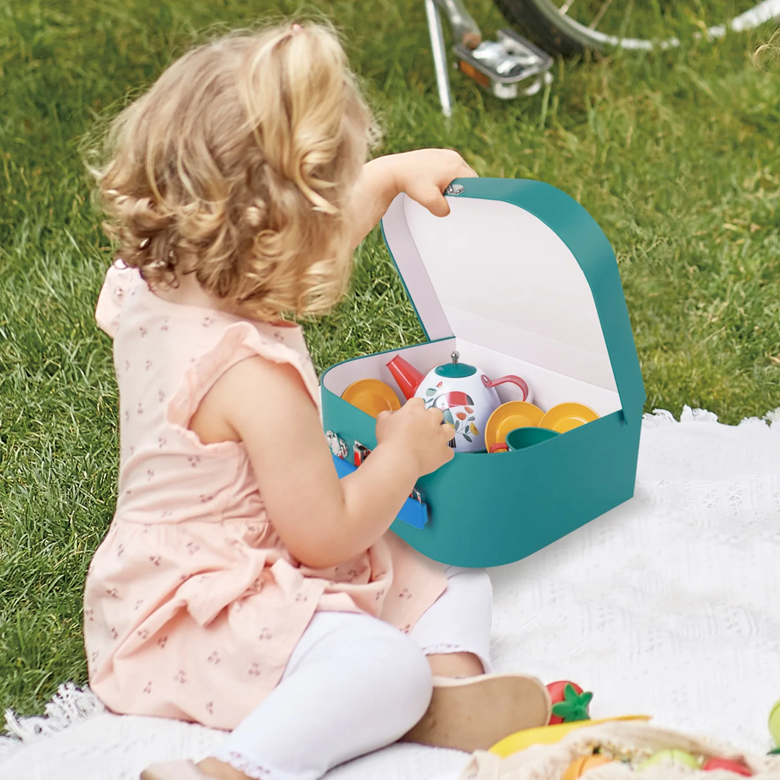 Детски дървен комплект, Hape, Време за чай, 15 части - Image 4