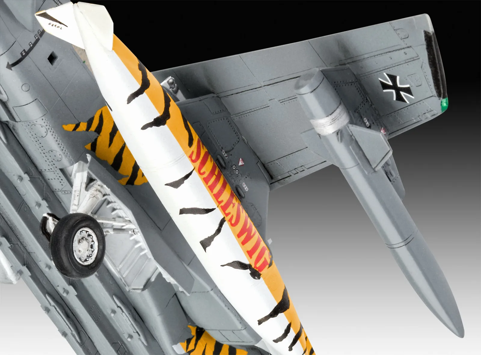 Сглобяем модел, Revell, Германски изтребител Tornado ECR, Tigermeet 2018, 155 части - Image 5