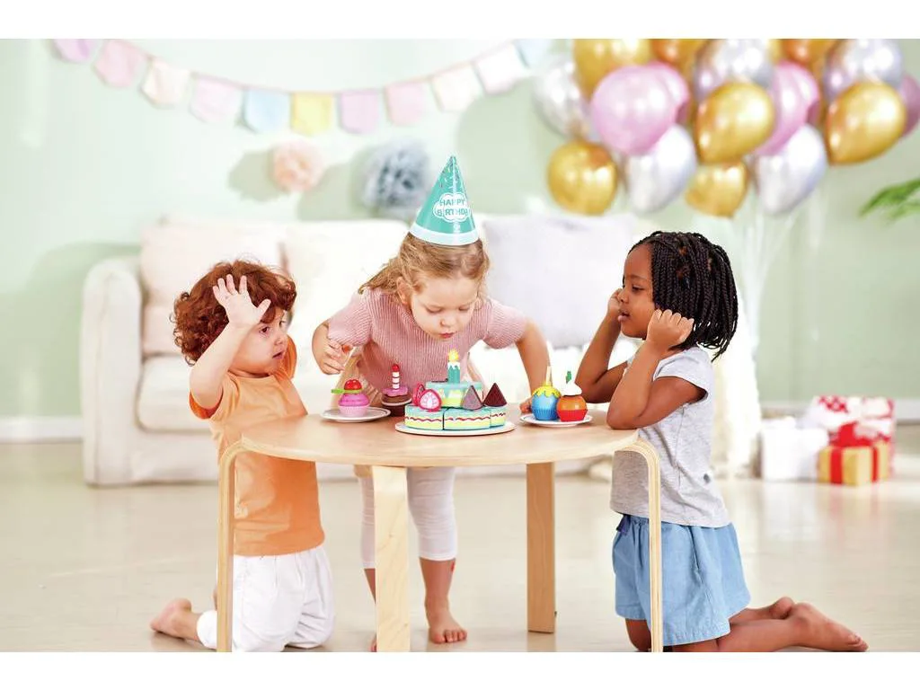 Дървена интерактивна торта, Hape, Честит Рожден Ден - Image 3