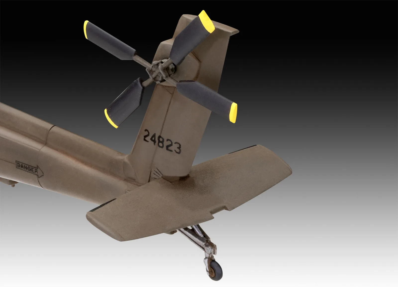 Сглобяем модел, Revell, Военен хеликоптер AH-64A Apache, 71 части - Image 6