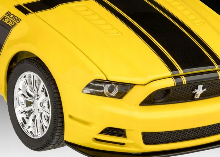 Комплект сглобяем модел, Revell, Автомобил Ford Mustang Boss 302, 128 части - Image 4