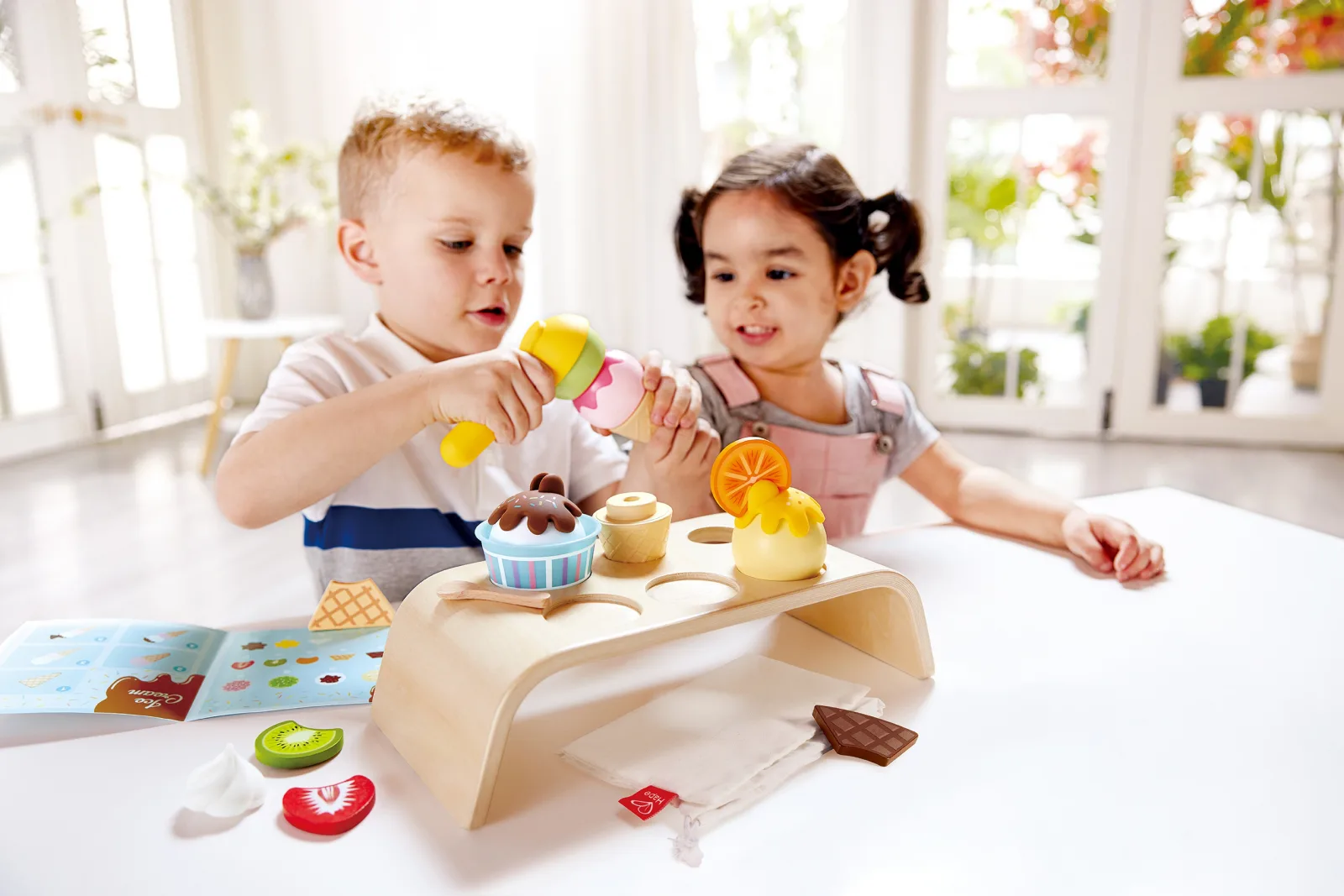 Игрален комплект, Hape, Кът за сладолед, 20 части - Image 4