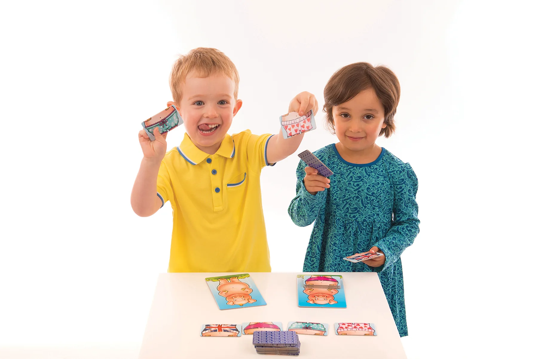 Детска образователна игра, Orchard Toys, Прасенца в панталони - Image 3